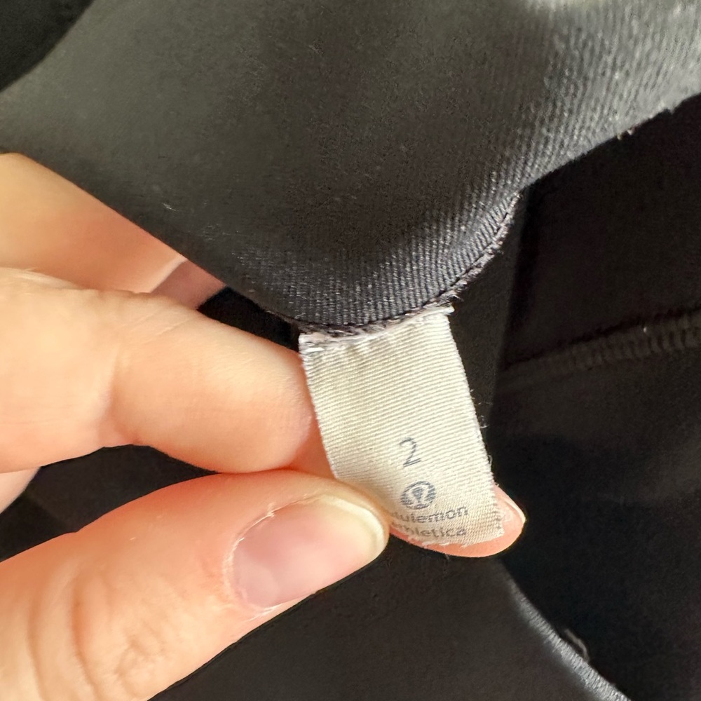 Lululemon Athletica Black Train Times Crop 17” Leggings size 2 EUC - Picture 13 of 14